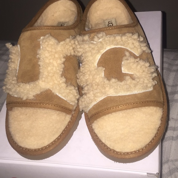 UGG Shoes - UGG slides